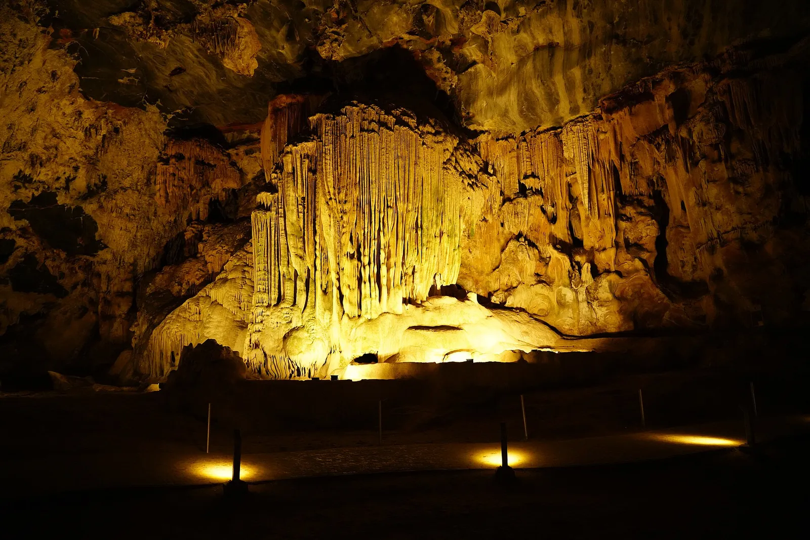 Oudtshoorn & the Cango Caves